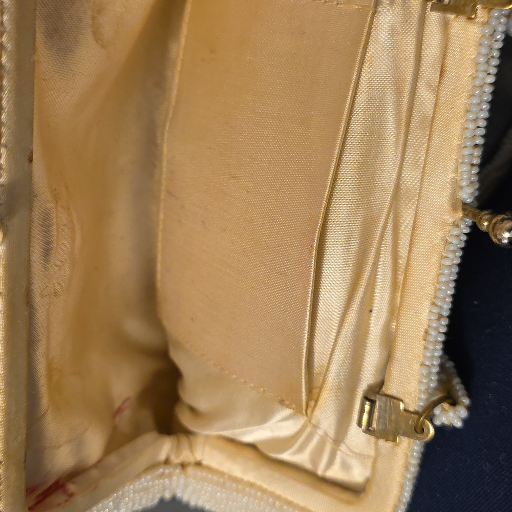 Vintage Beaded Cream Evening Clutch with Gold Sequin Floral Detail - Picture 3 of 3